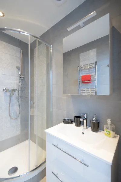 Pronájem bytu 2+kk 39m² - Praha - Hostivař
