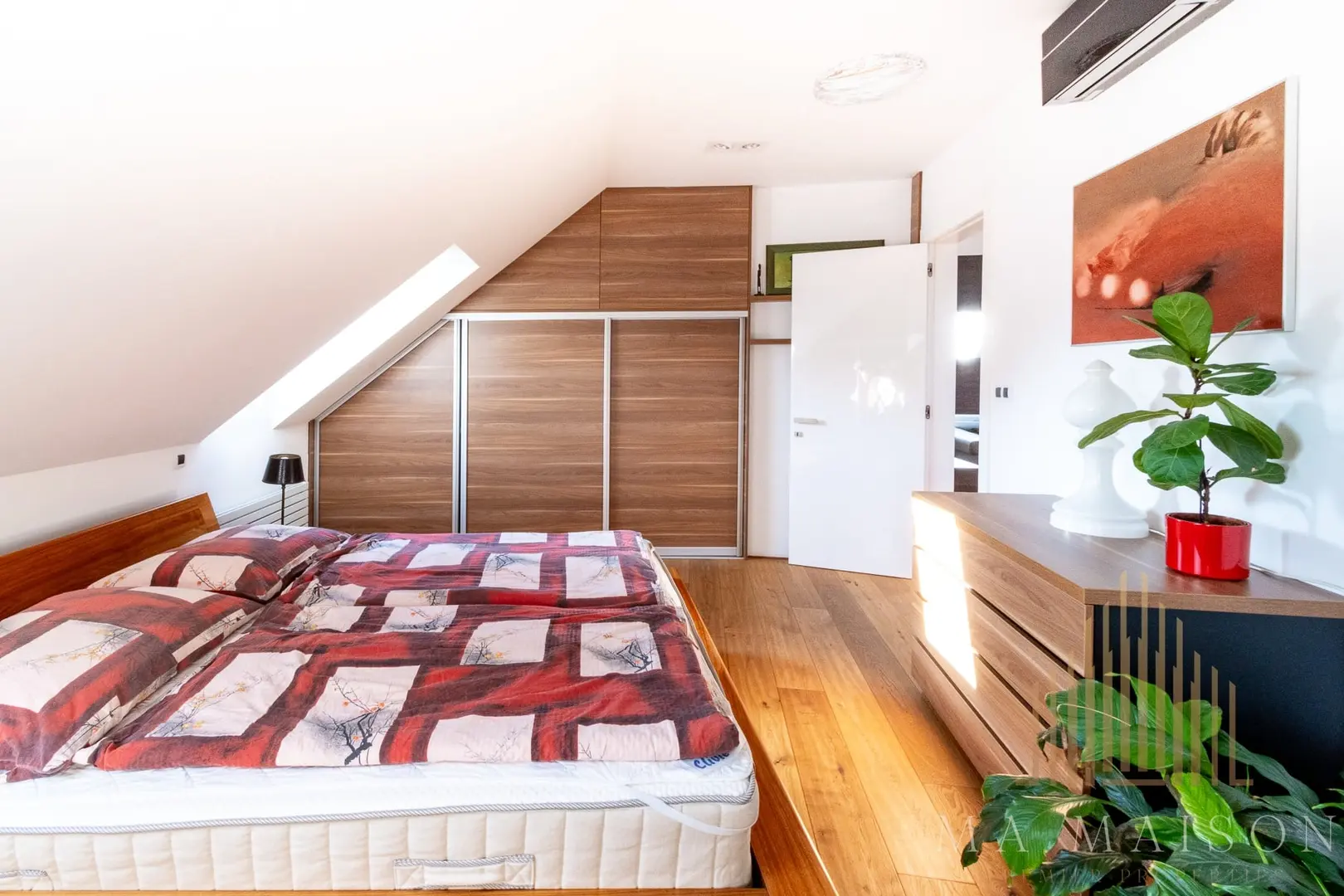 Pronájem bytu 3+kk, 95 m² - Praha - Žižkov