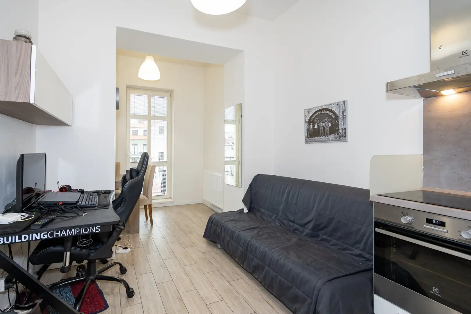 Pronájem bytu 2+kk,  37m² - Praha - Nusle