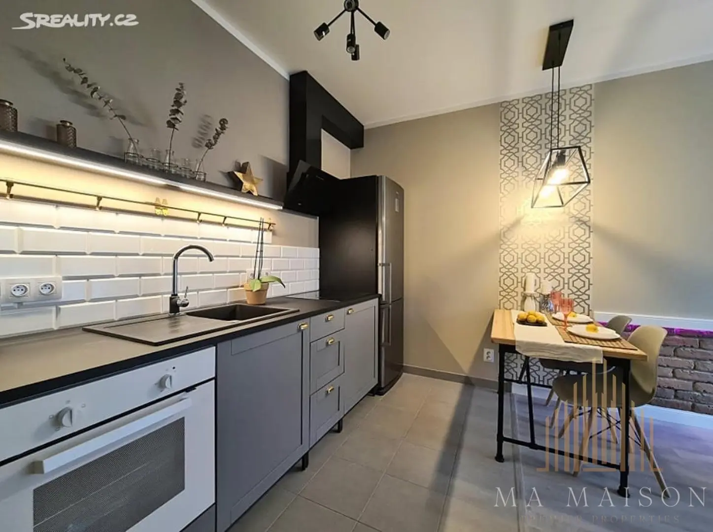 Pronájem bytu 2+kk 38 m², Praha - Žižkov
