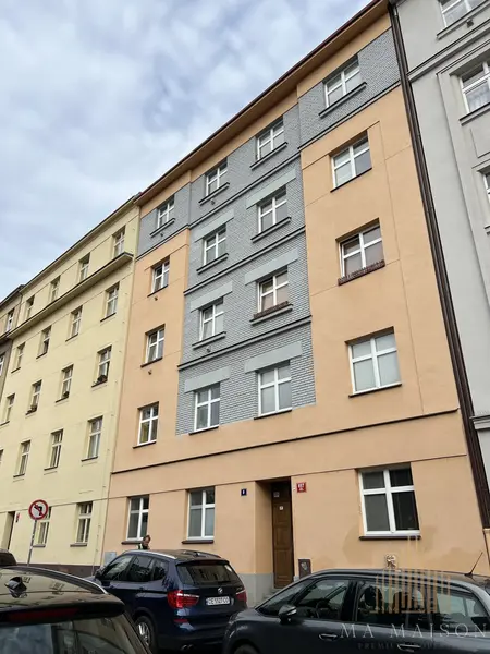 Pronájem mezonetového bytu 2+kk, 103m², Pod Vilami, Praha Nusle