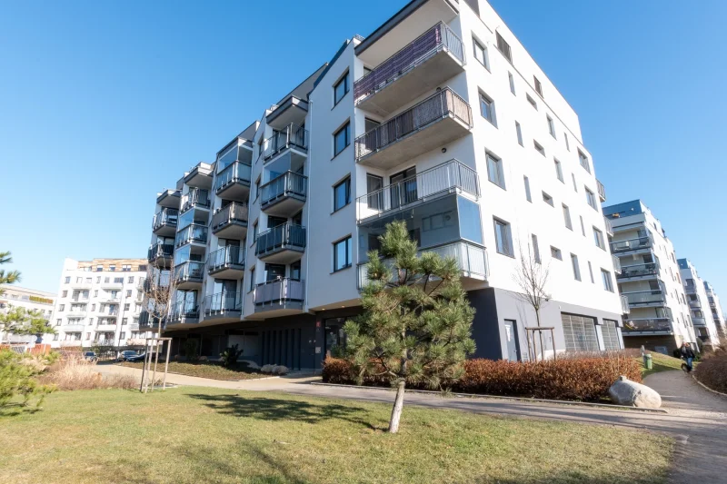 Pronájem bytu 2+kk/B/G o výměře 55m² - Praha - Střížkov