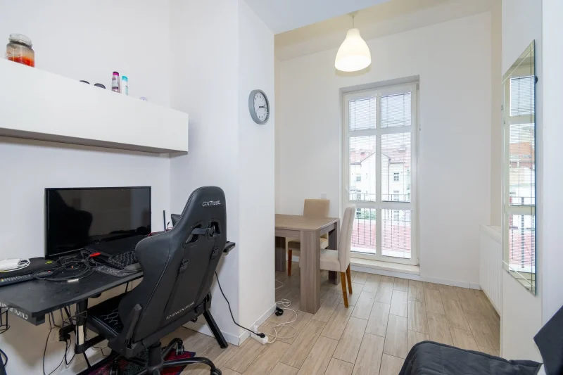 Pronájem bytu 2+kk,  37m² - Praha - Nusle