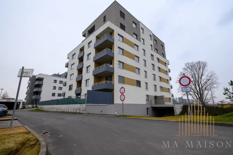 Pronájem bytu 2+kk/B/S 58 m² - Praha - Vysočany