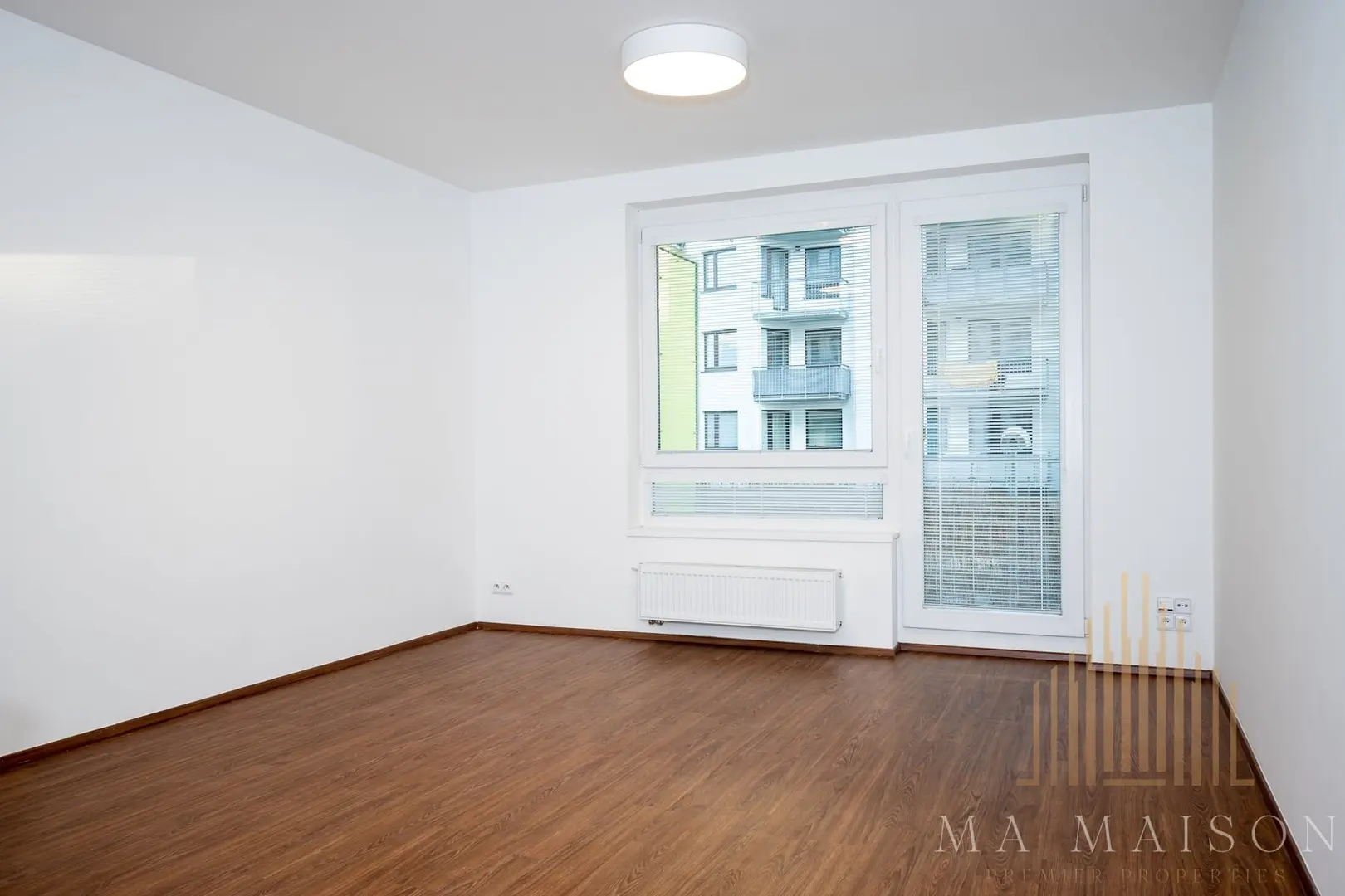 Pronájem bytu 1+kk/B o výměře 32 m2 Praha Střížkov