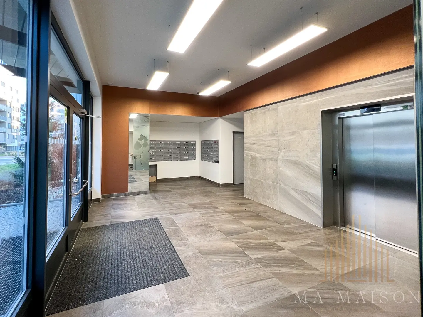 Pronájem bytu 1+kk/B o výměře 32 m2 Praha Střížkov