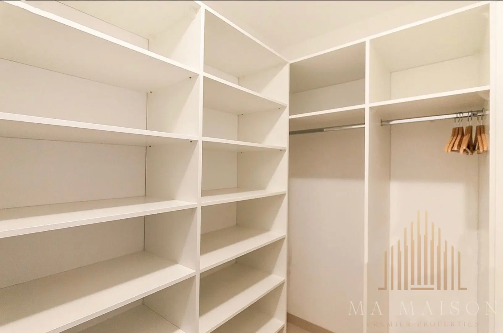 Pronájem bytu 2+kk  51m² - Praha - Dolní Měcholupy