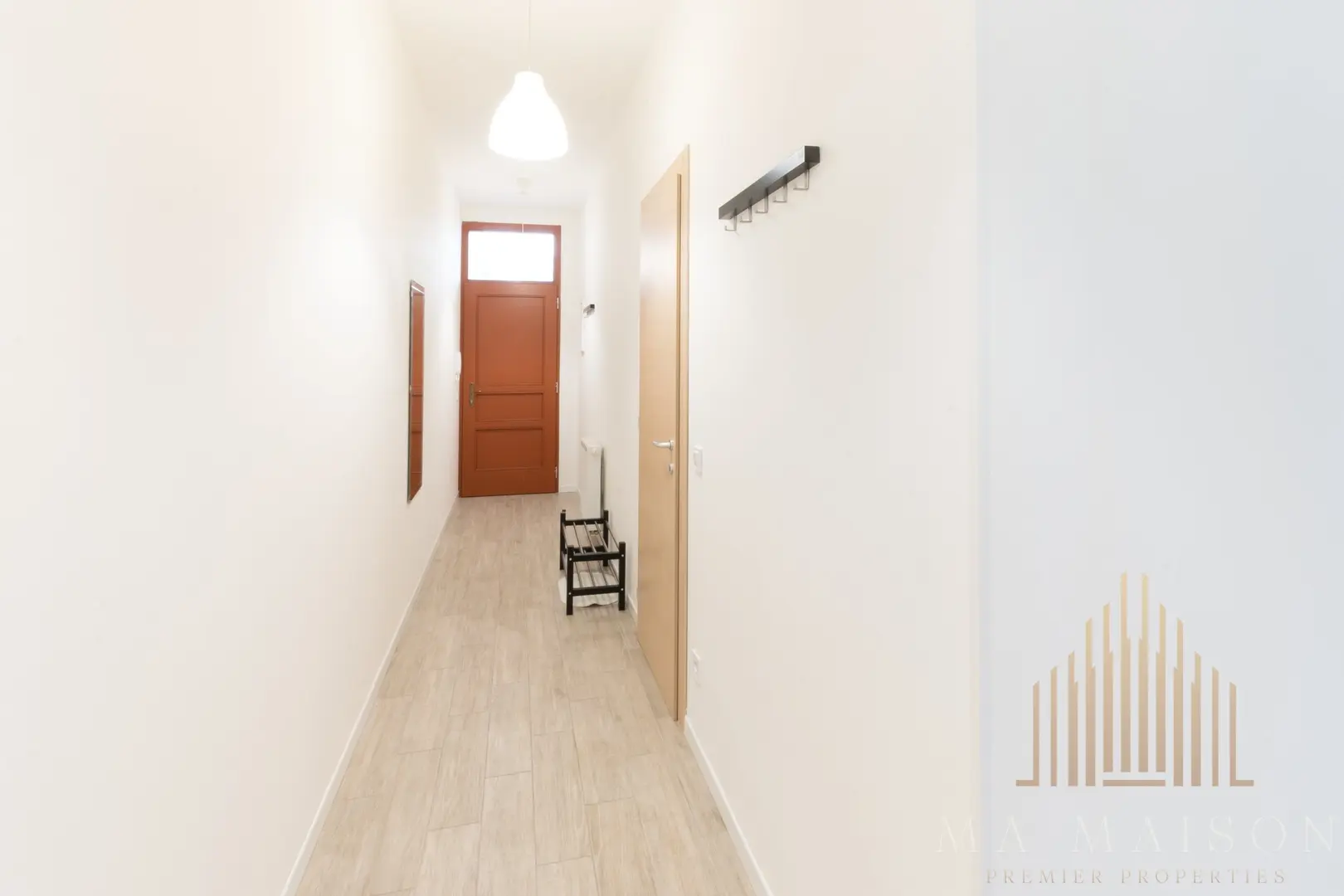 Pronájem bytu 2+kk 50 m², Praha - Nusle