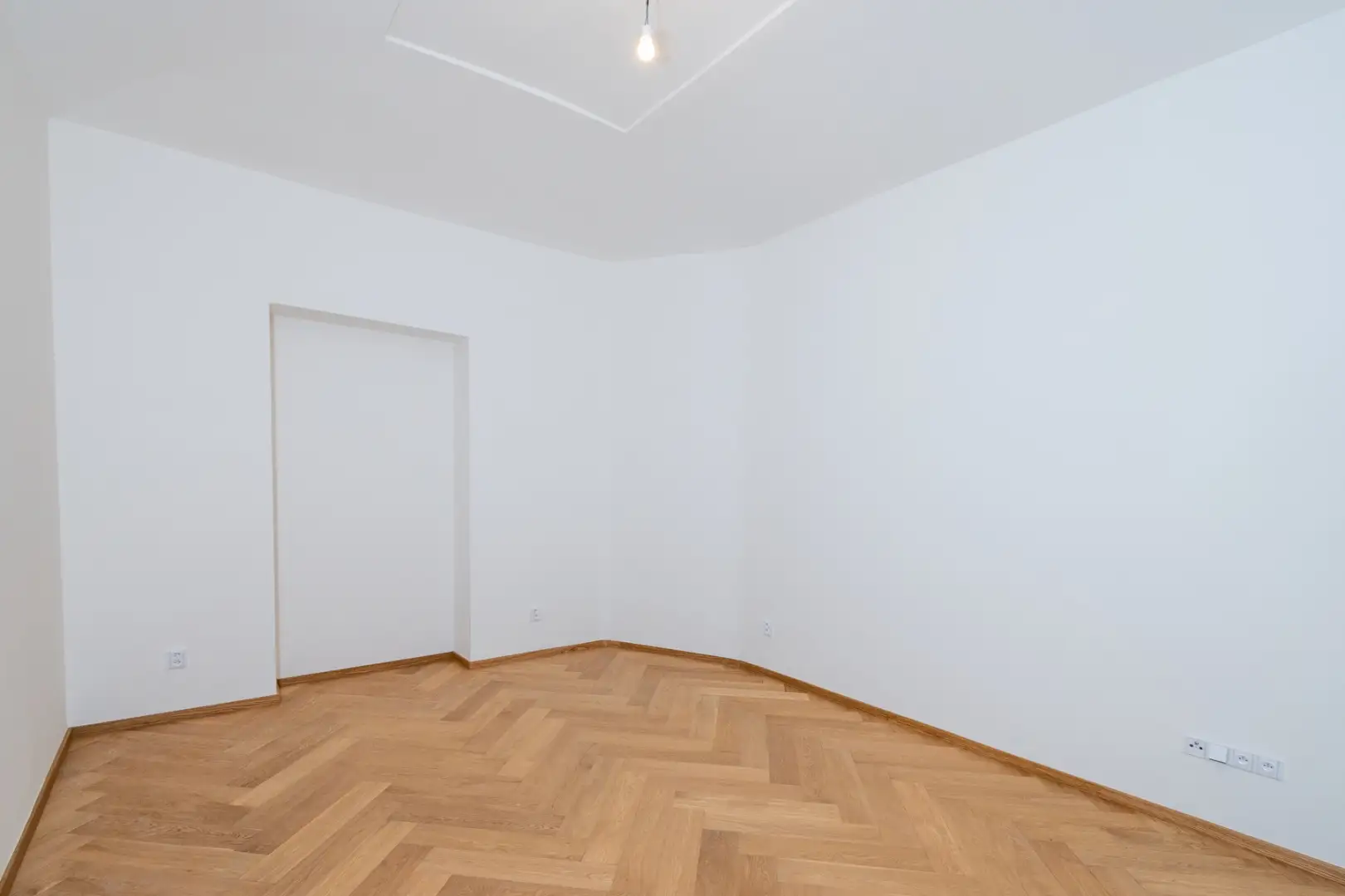 Pronájem bytu 1+1, 35 m² - Praha - Smíchov