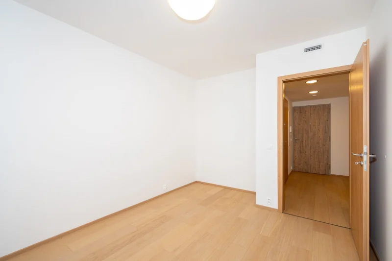 Pronájem byty 2+kk, 54 m² - Praha - Modřany