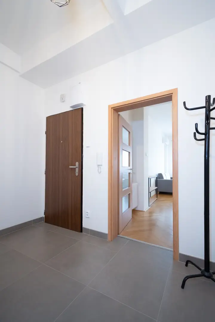 Pronájem bytu 2+kk, ulice Veverkova 1418/10, Praha - Holešovice