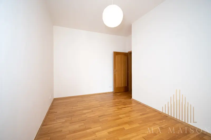 Pronájem bytu 3+kk, 84m², ulice Holandská, Praha - Vršovice