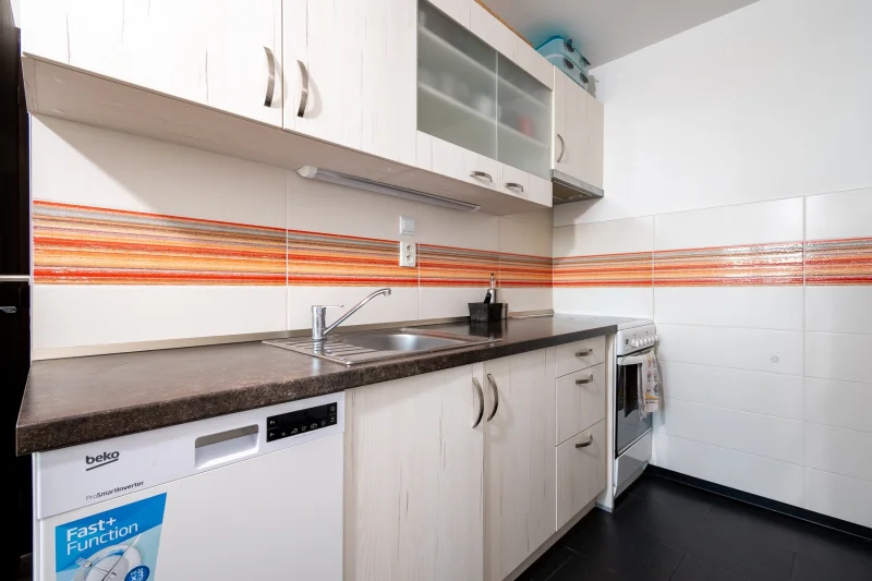 Pronájem bytu 2+kk, ulice Zdiměřická