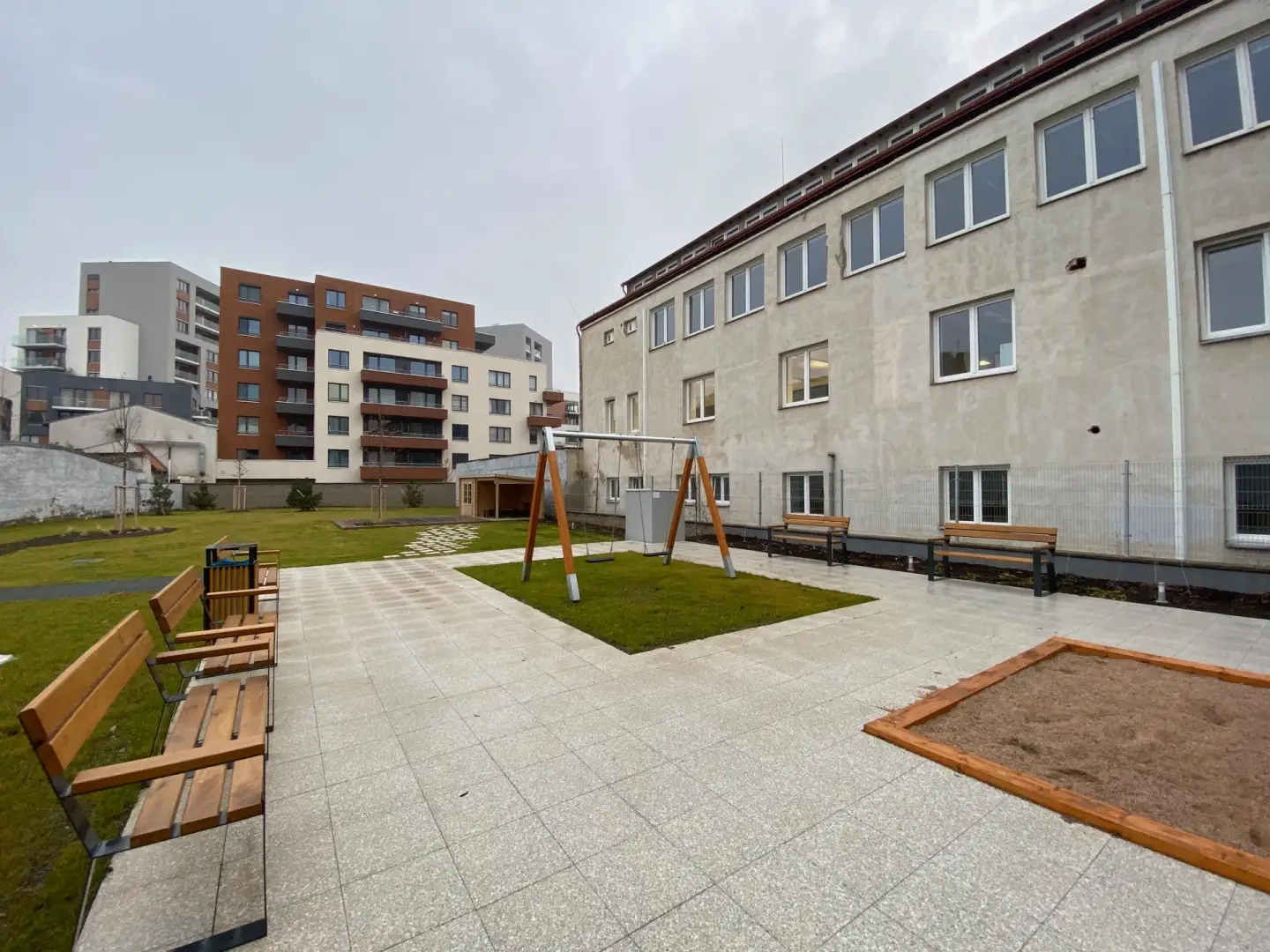 Pronájem bytu 2+kk, 58m2 s balkonem