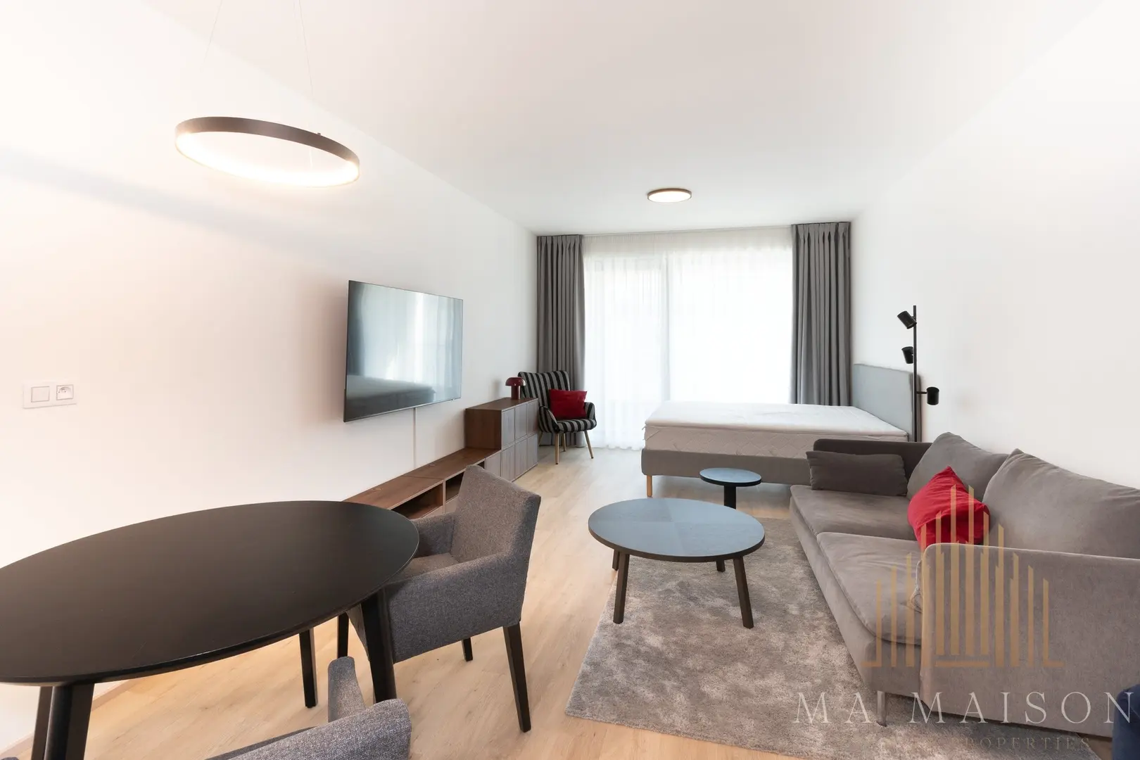 Pronájem bytu 1+kk 39 m², Praha - Žižkov