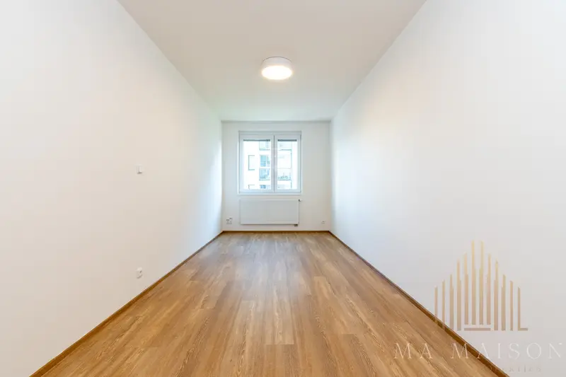 Pronájem bytu 2+kk/B/G, nezařízený, 55m², Praha 9 - Střížkov
