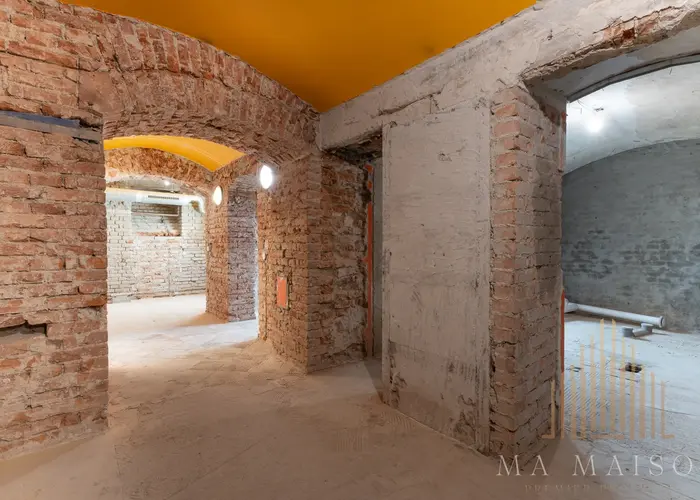 Komerční prostor k pronájmu, 105m2, Pařížská ulice, Praha 1