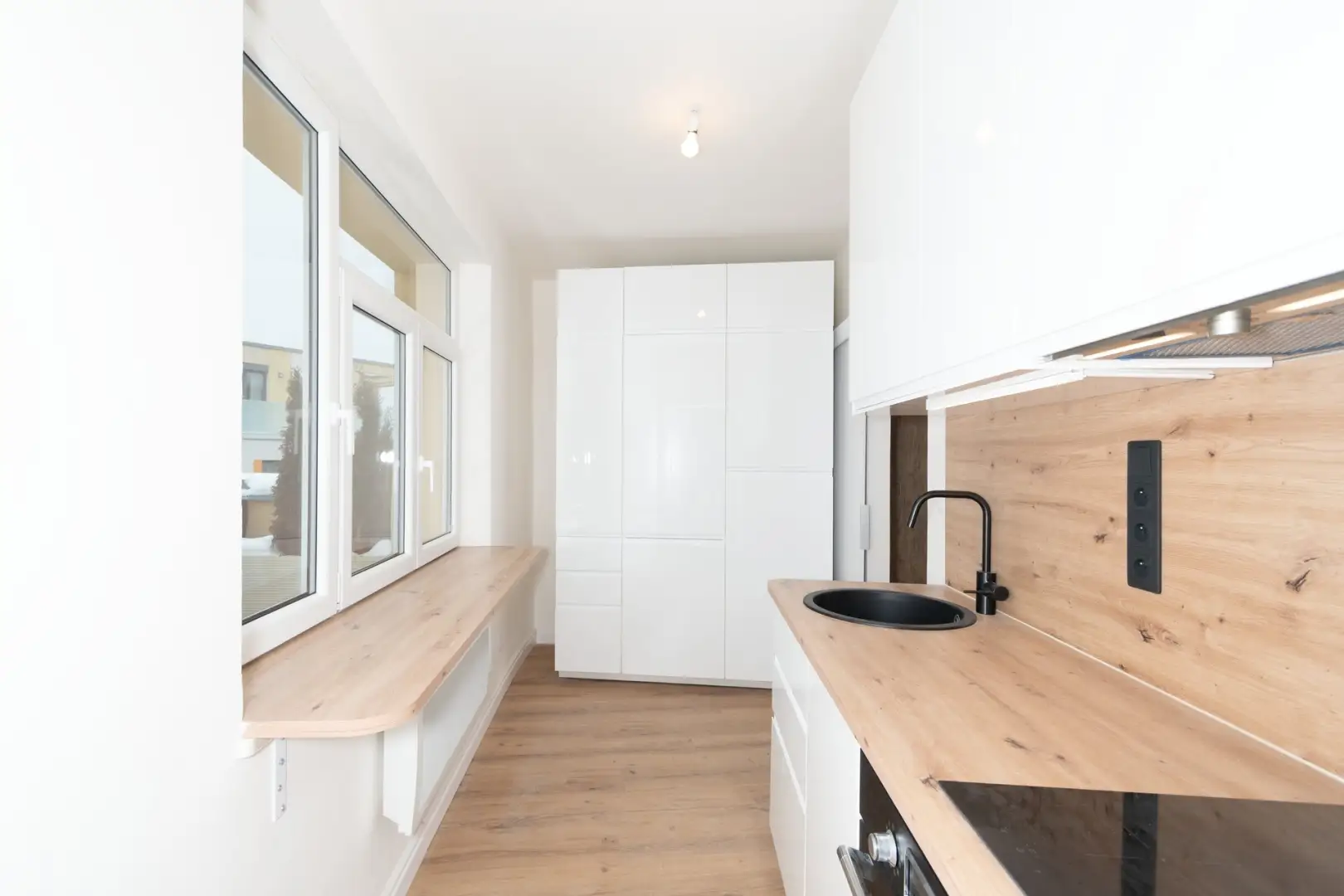 Pronájem bytu 1+1 36 m², Praha - Veleslavín