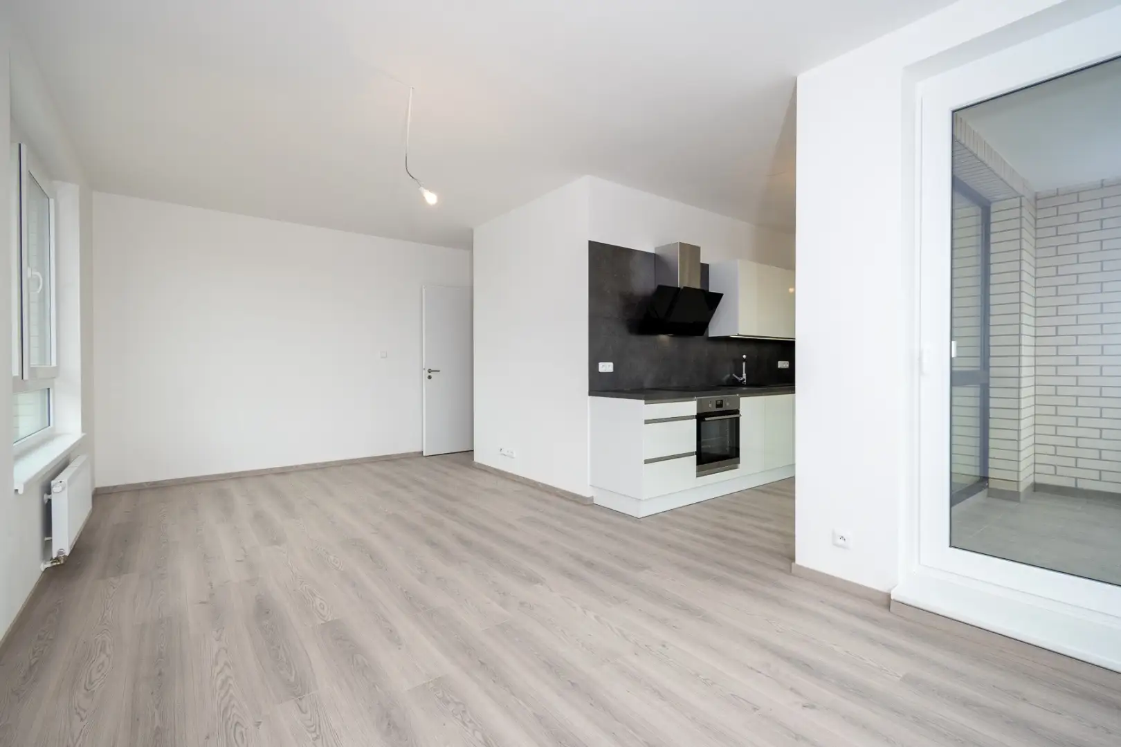 Pronájem bytu 2+kk, 54m2 s balkónem, ulice Františka Jansy, Praha - Dolní Měcholupy