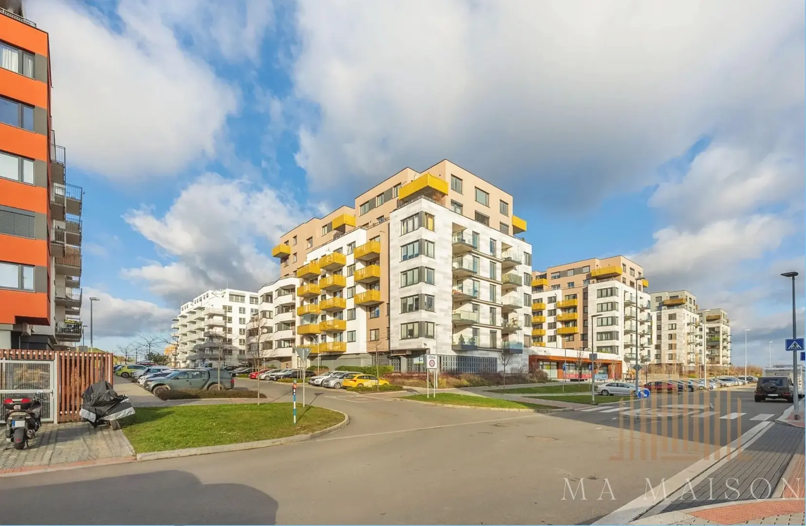 Prodej bytu 2+kk o výměře 54m² - Praha - Dolní Měcholupy