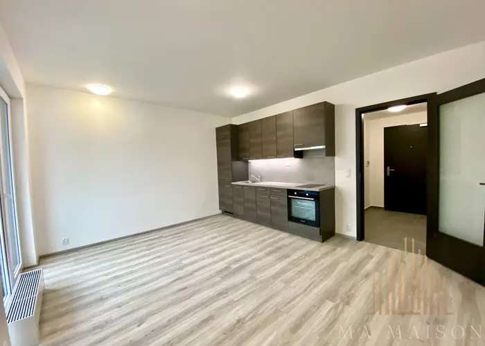 Pronájem nového bytu 1+kk/B, 33m2, nezařízený, Praha 7 - Holešovice