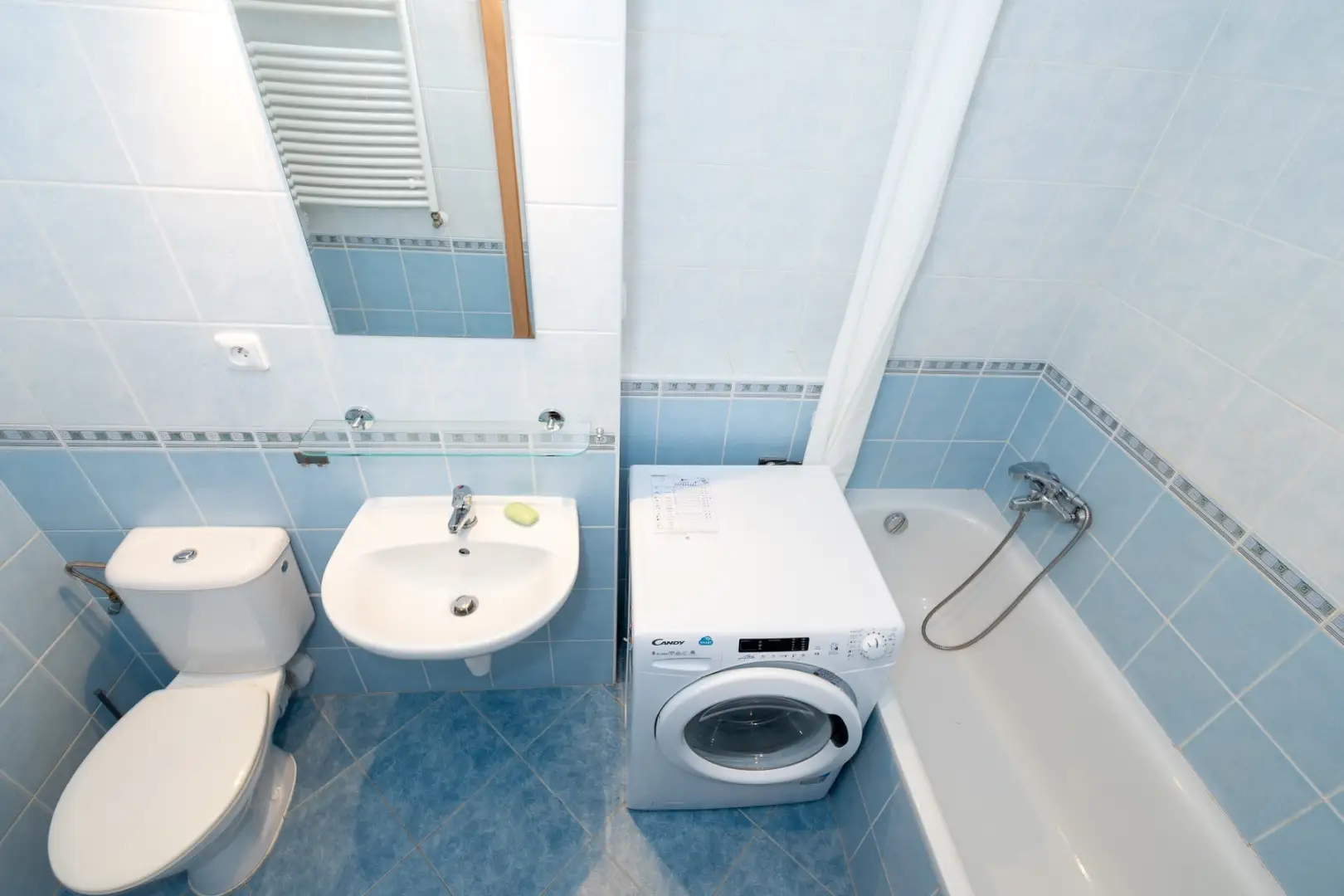 Pronájem bytu 2+kk/B/G/K 56m² - Praha - Hlubočepy
