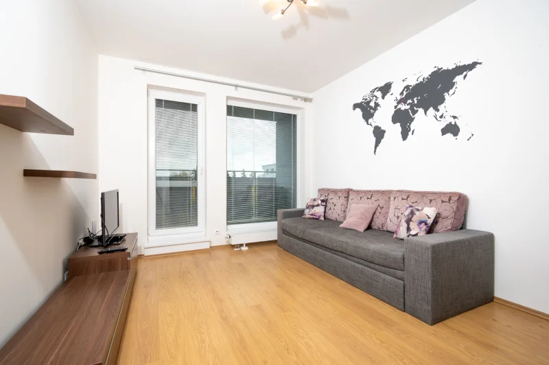 Pronájem slunného bytu 2+kk/G/B/S s výměrou  45m² - Praha - Uhříněves