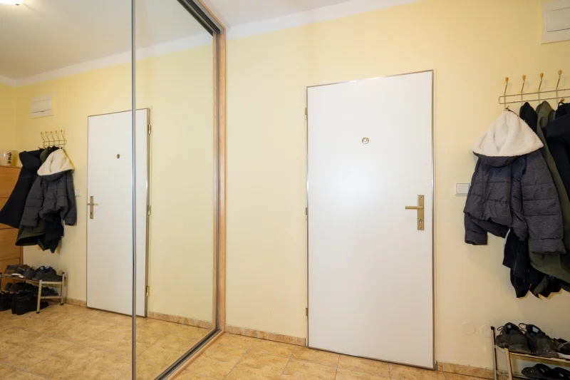 Pronájem bytu 2+kk/P/S, 46,7m2, ulice Hnězdenská, Praha Troja