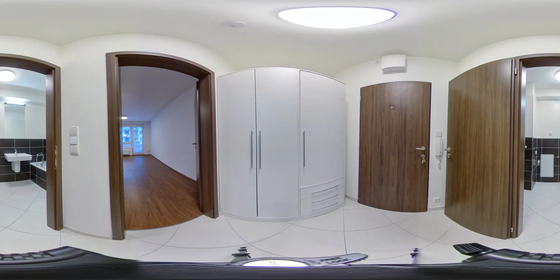 Pronájem bytu 1+kk/B o výměře 32 m2 Praha Střížkov