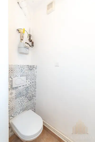 Pronájem bytu 1+1 50 m², Praha - Prosek