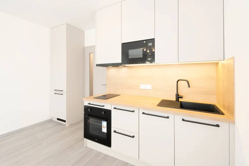 Pronájem bytu 1+kk 34 m², Praha - Vysočany