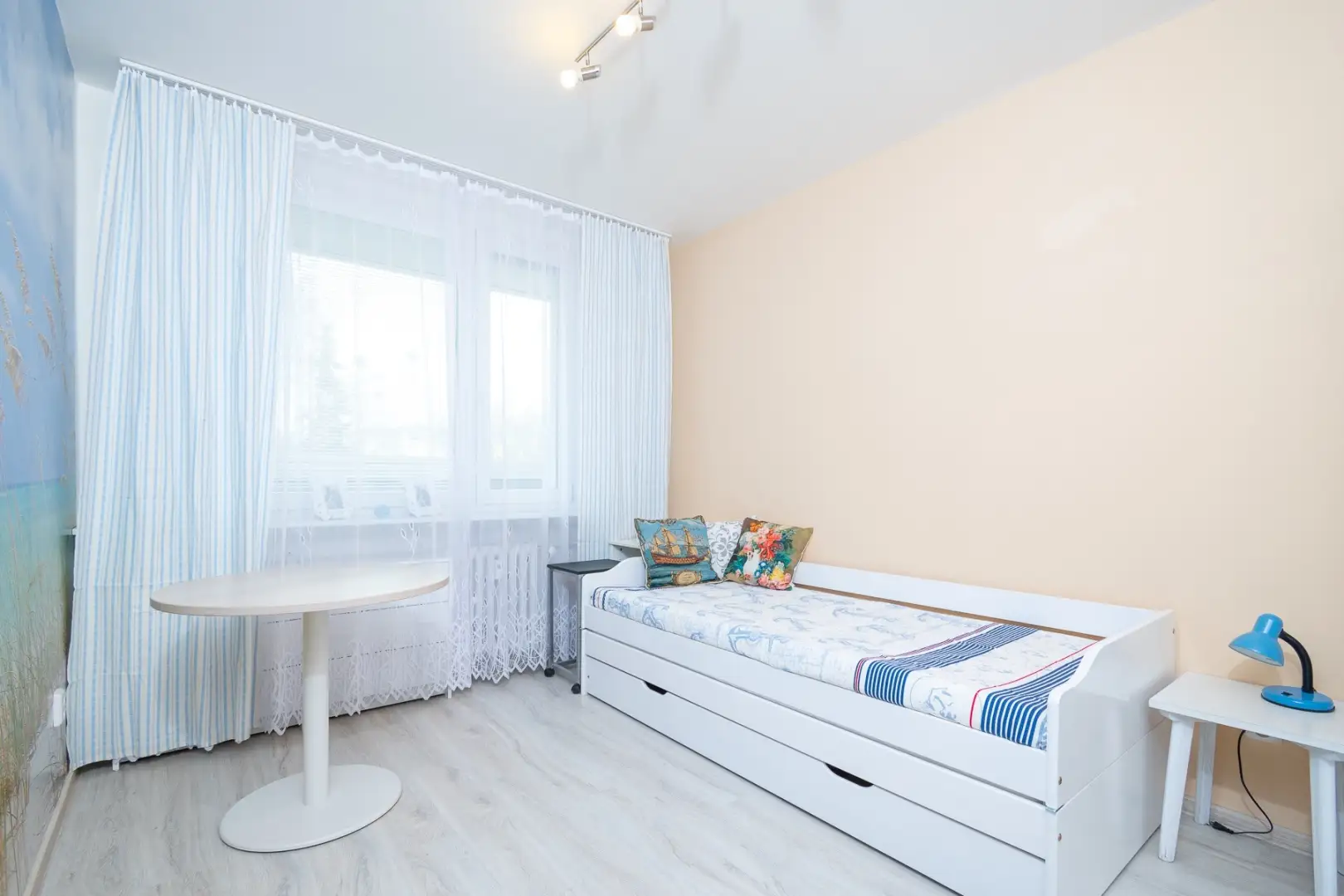 Pronájem bytu 2+kk 39m² - Praha - Hostivař