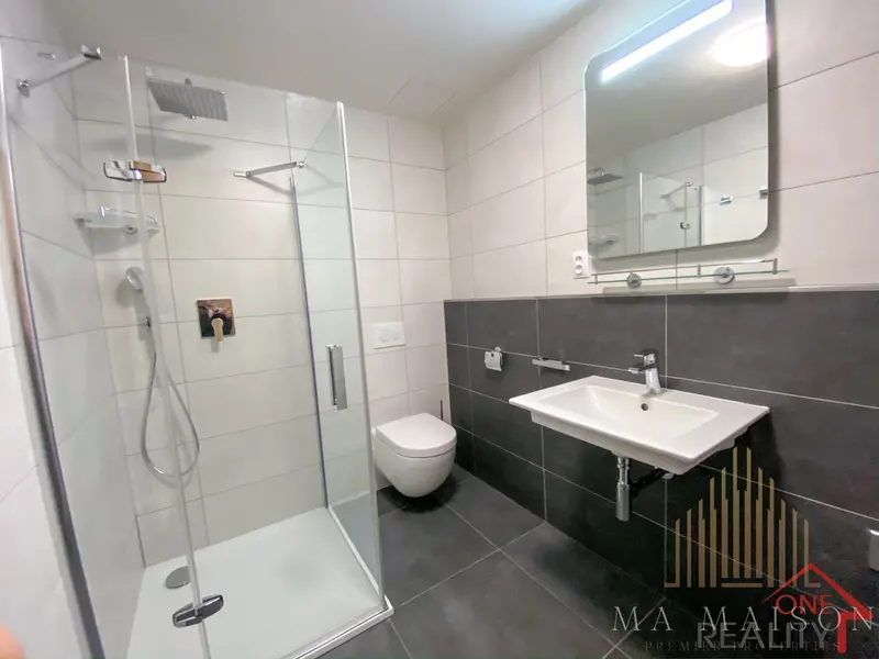 Pronájem moderního bytu 1+kk, 33 m2 + balkon,  Praha 7 - Holešovice