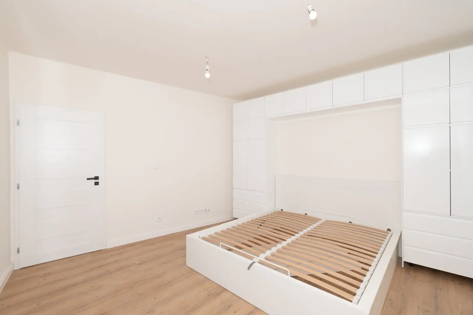 Pronájem bytu 1+1 36 m², Praha - Veleslavín