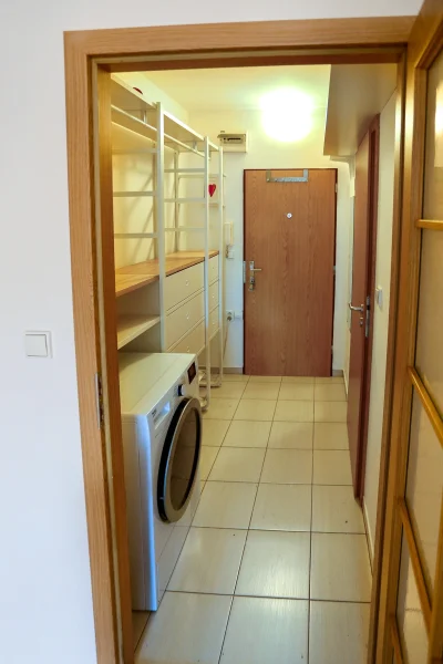 Pronájem bytu 2+kk 41m² - Praha - Modřany