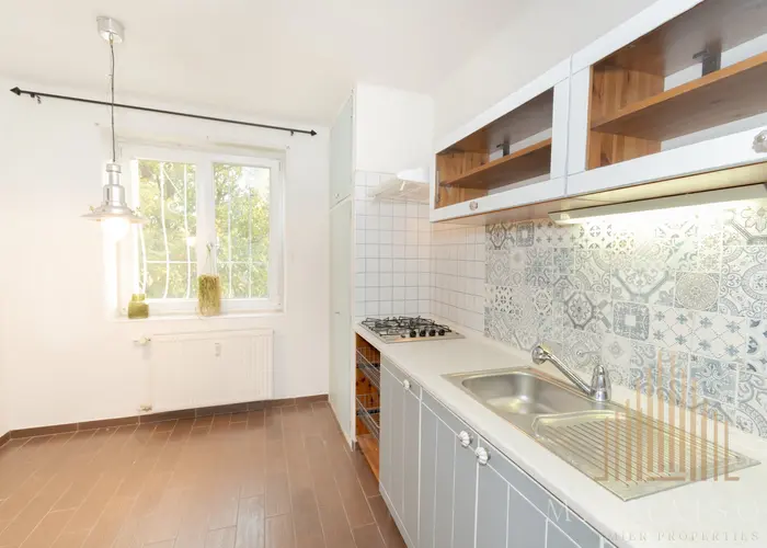 Pronájem bytu 1+1 50 m², Praha - Prosek