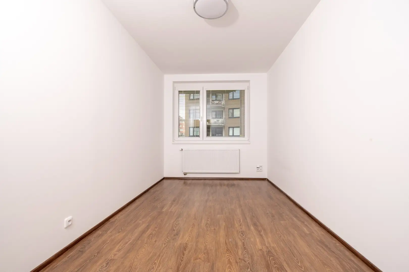 Pronájem bytu 2+kk 56m² - Praha - Střížkov