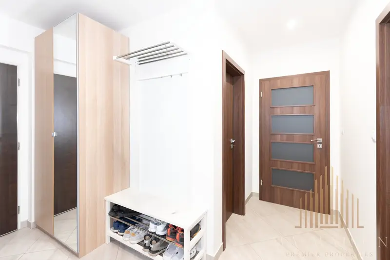 Pronájem bytu 3+kk 79 m², Praha - Záběhlice