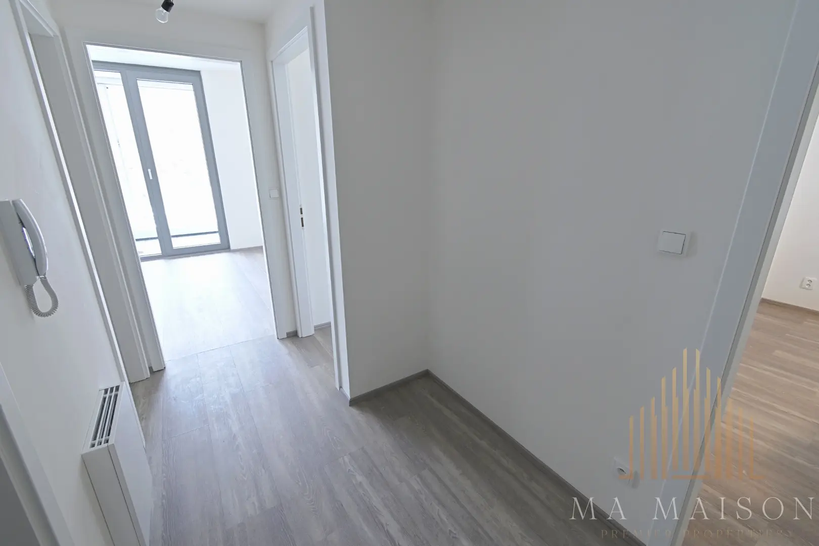 Pronájem bytu 3+kk/L/G o výměře 53m² v lokalitě Praha - Košíře