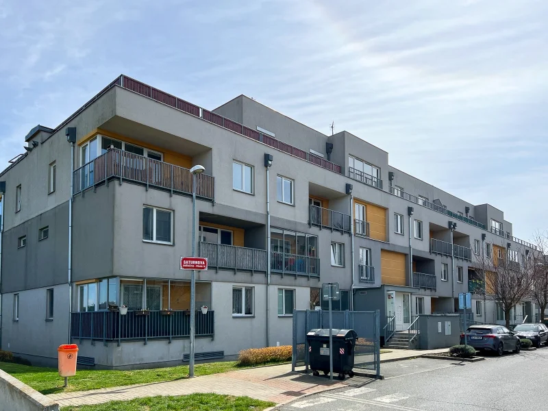 Podnájem bytu 2+kk, ulice Saturnova 1332/52, Praha - Uhříněves