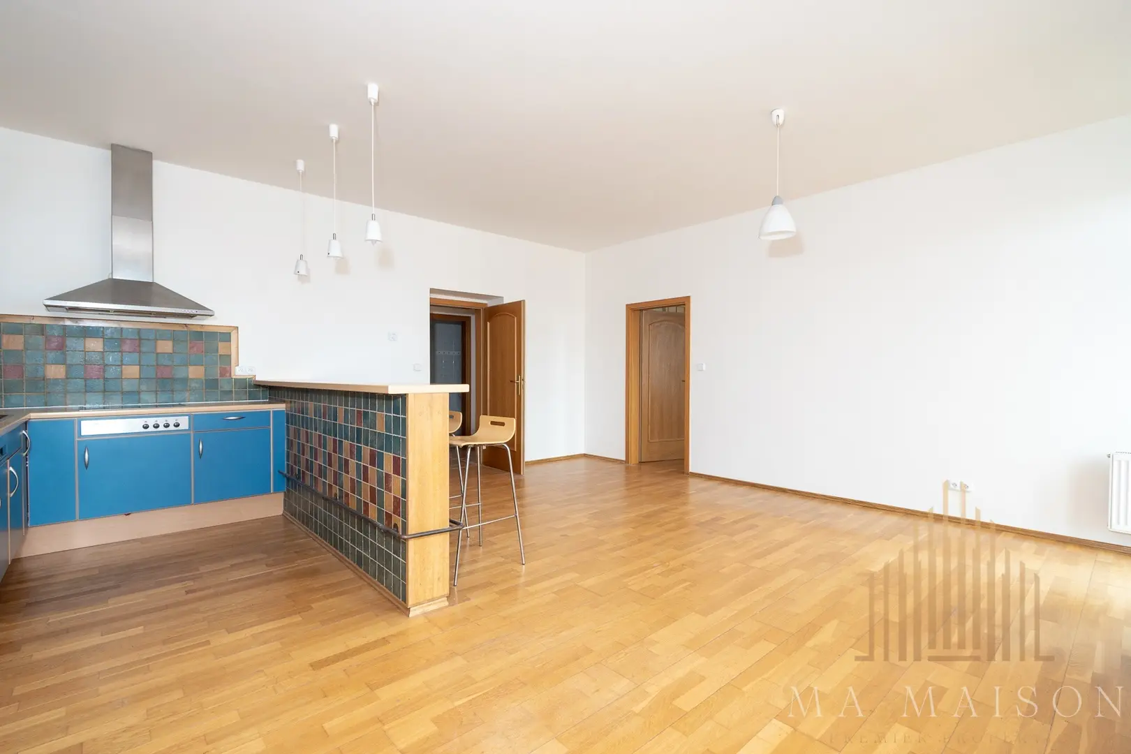 Pronájem bytu 3+kk, 84m², ulice Holandská, Praha - Vršovice
