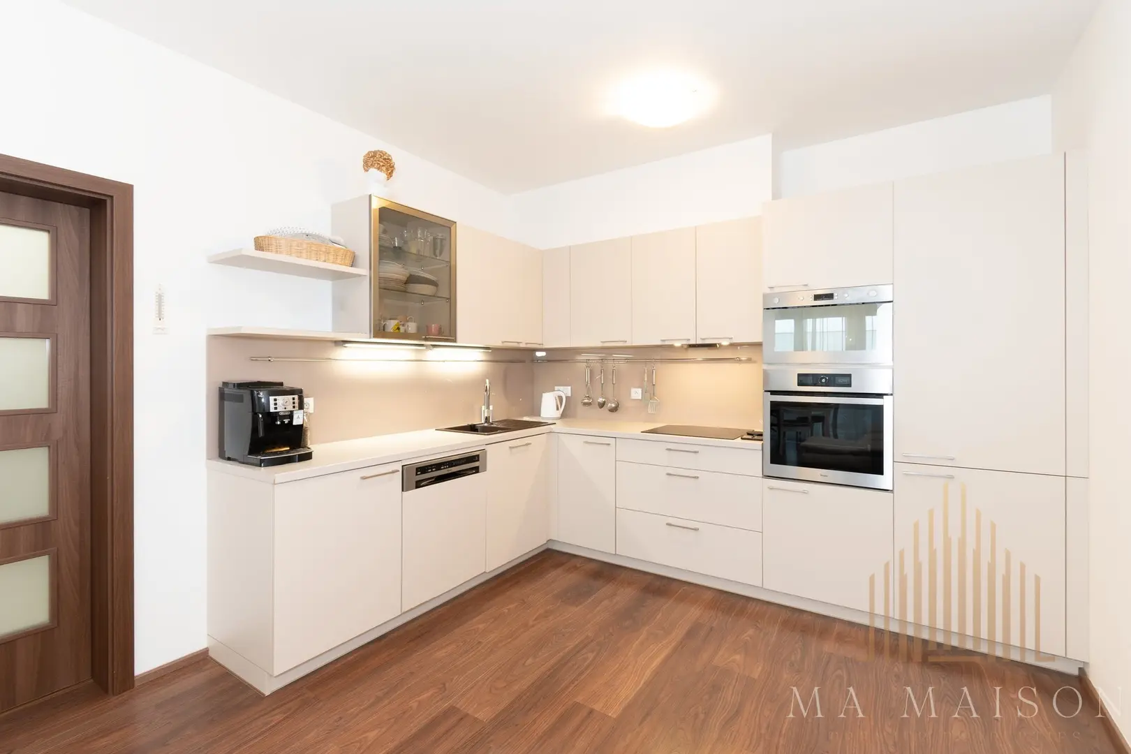 Pronájem bytu 3+kk 79 m², Praha - Záběhlice