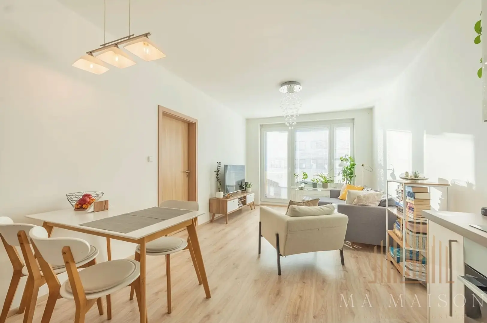 Prodej bytu 2+kk o výměře 54m² - Praha - Dolní Měcholupy
