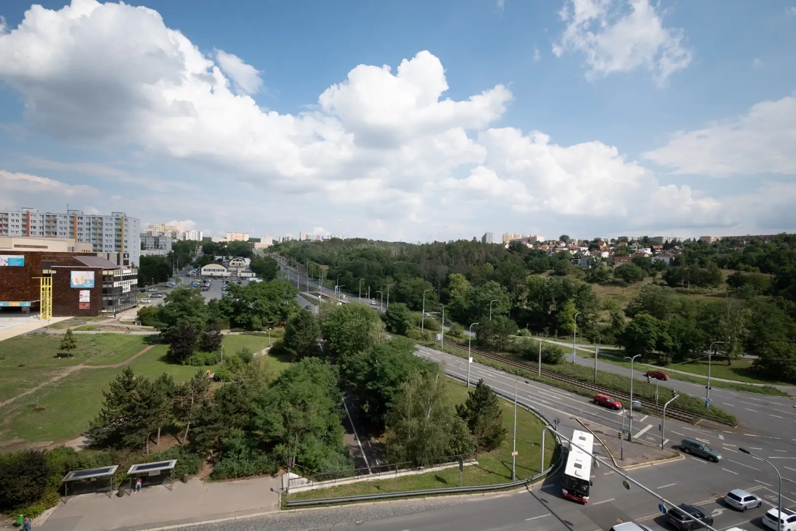 Pronájem bytu 2+kk/B/S o velikosti 57m² - Praha - Modřany