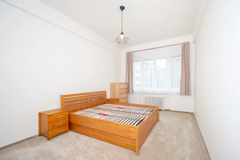 Pronájem bytu 2+kk, ulice Veverkova 1418/10, Praha - Holešovice