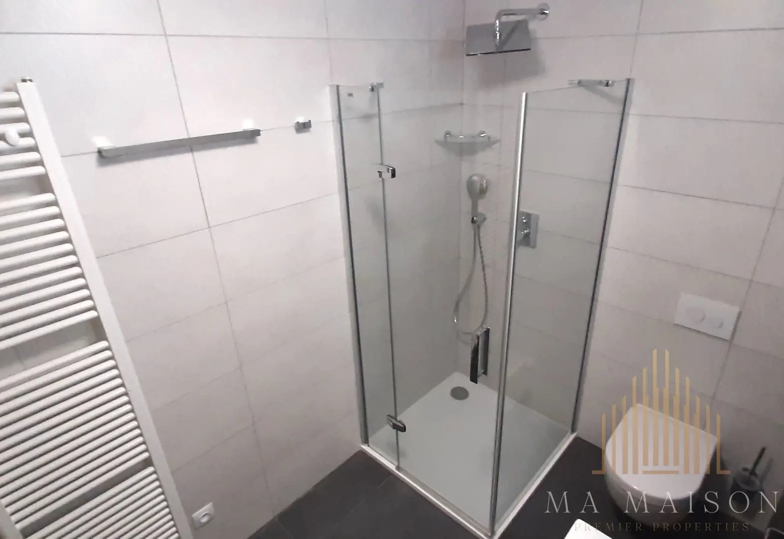 Pronájem moderního bytu 1+kk, 33 m2 + balkon,  Praha 7 - Holešovice