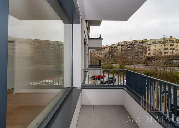 Pronájem bytu 2+kk/B, 40 m², nezařízený, Praha 4 - Nusle