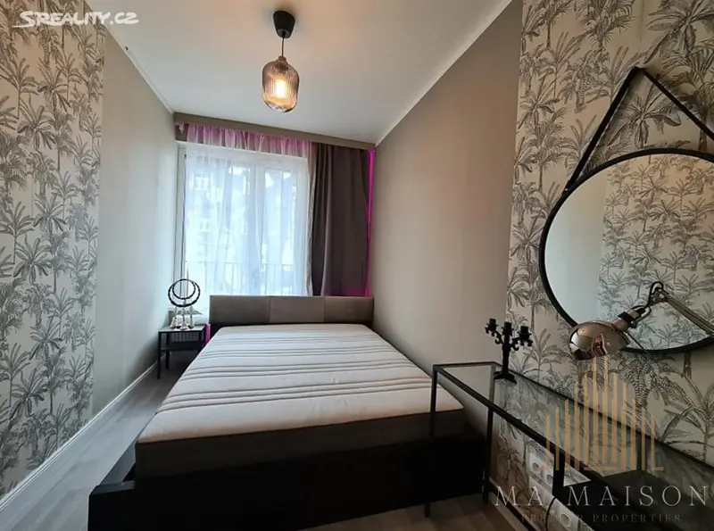 Pronájem bytu 2+kk 38 m², Praha - Žižkov