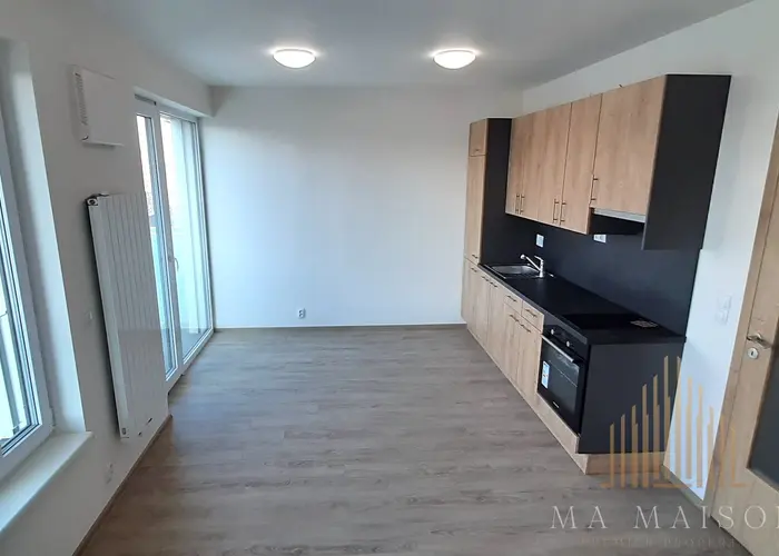 Pronájem moderního bytu 1+kk, 33 m2 + balkon,  Praha 7 - Holešovice