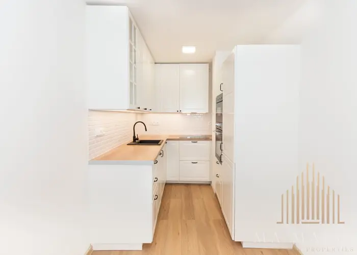 Pronájem bytu 1+1, 38 m², Praha - Bohnice